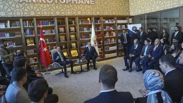 AK Parti'de 'Kütüphane Sohbetleri' programının ilk konuğu Ömer Çelik oldu