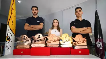 1,5 Adana Takımı 33 Ödül Kazandı