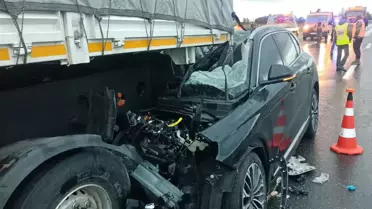 Keşan'da TIR'a Arkadan Çarpan Otomobil Kaza Yaptı