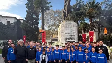 Yeşim Spor Kulübü'nden Atatürk Anma Töreni
