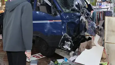 Güney Kore'de pazar yerinde dehşet, araç kalabalığın arasına daldı