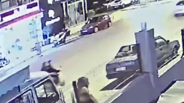 Kaldırımda yürüyen kadını darbedip, kesici aletle yaraladı