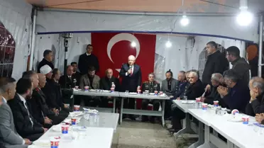 Bakan Güler, Şehit Pilot Cüneyt Kandemir'in evine taziye ziyareti yaptı (2)