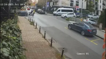 Beşiktaş'ta Motosiklet, Ara Sokaktan Çıkan Araca Çarptı