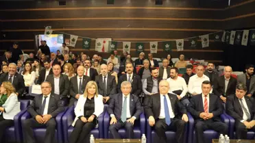 Ahmet Davutoğlu: Uçak Kazaları ve Ekonomik Kriz Üzerine Açıklamalar Yaptı