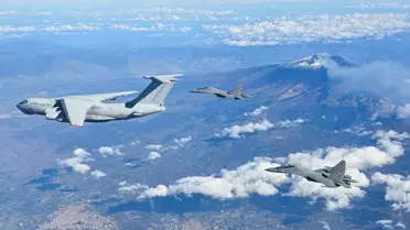 Hindistan'da Eğitim Uçağı Düştü