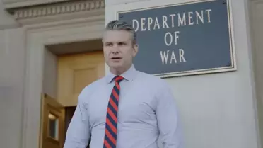 Pentagon'da 'Savaş Bakanlığı' Tabelası