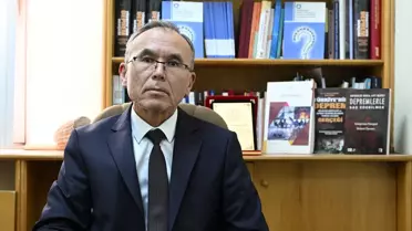 Sındırgı'da Deprem Fırtınası