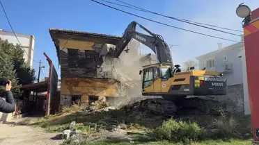 Burdur'da Metruk Binanın Yıkımı Gerçekleşti