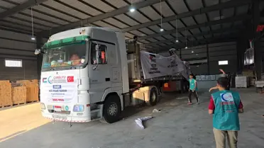 Gazze'ye 400 Ton Acil Yardım Gönderildi
