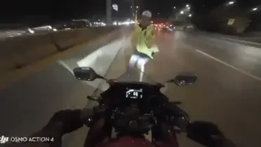 Maltepe'de Trafik Kazası: Motosikletler Çarpıştı