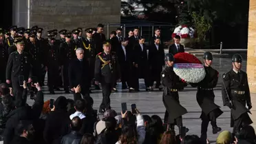 KKTC'nin Ankara Büyükelçisi Korukoğlu, Anıtkabir'i ziyaret etti