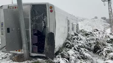 Nevşehir'de Midibüs Devrildi: 14 Yaralı
