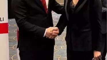 KKTC'nin 42. Yıl Dönümü Kutlandı