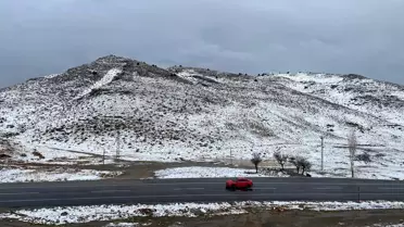 Hizan'da Yüksek Kesimlere Kar Yağdı