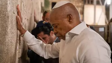 Koltuğu bırakmadan İsrail'e koştu, Eric Adams'tan tartışmalı veda