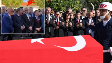 Şehit tabutunun başında gülen başkanın oğlundan skandal paylaşım