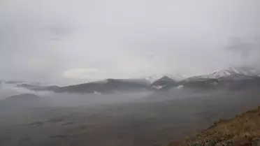 Aras Dağları'nda Sis ve Kar Güzelliği