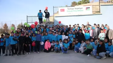 Fidan Dikim Etkinliğiyle Barış Mesajı