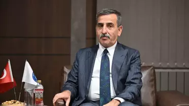 Kamu-Sen Genel Başkanı Kahveci, KKTC'li Bakan Hasipoğlu ile bir araya geldi
