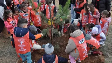 Kütahya'da 2 Bin Fidan Dikildi