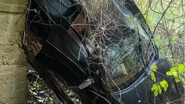 Bafra'da Otomobil Menfeze Düştü