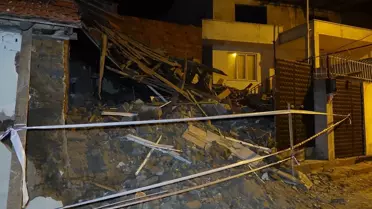 Edremit'te Metruk Bina Çöktü