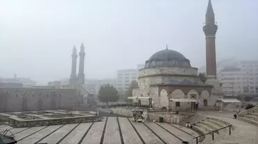 Sivas'ta Görüş Mesafesi 10 Metreye Düştü