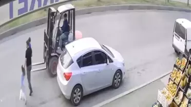 Mersin'de Forklift Kazası: Baba ve 2 Çocuk Yaralandı