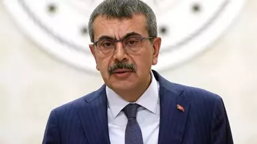Üniversitelerden sonra zorunlu eğitim de mi kısalıyor? Bakan Tekin sinyali verdi