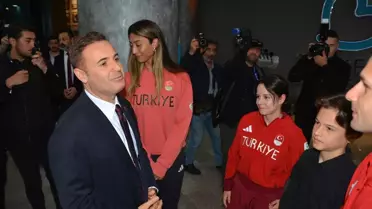Balıkesir'in Milli Sporcularından Başkan Akın'a Ziyaret