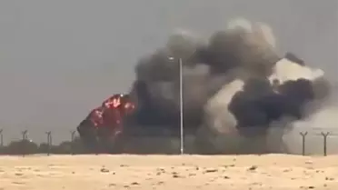 Dubai'de gösteri sırasında savaş uçağı böyle düştü