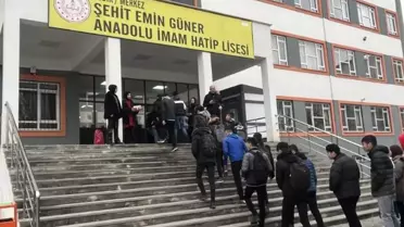 Iğdır'da bıçaklı kavga; lise öğrencisi yaralandı