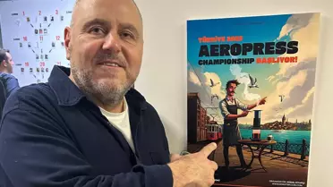 Kemal Kitapçı'dan tarihe yolculuk: Türkiye Aeropress Championship 2025, Eminönü'ndeki Kitapçı Han'da düzenleniyor