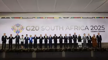 Cumhurbaşkanı Erdoğan, G20 Liderler Zirvesi'nde aile fotoğrafı çekimine katıldı