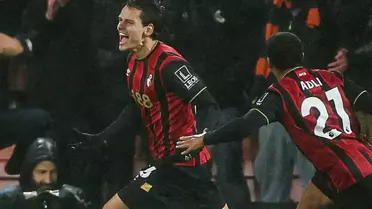 Enes Ünal bir döndü pir döndü