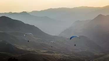 Hakkari'de Yamaç Paraşütü Eğitimi Rüzgarı
