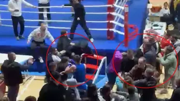 Boks turnuvasında kavga ring dışına taştı, yumruklar havada uçuştu