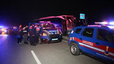 Denizli'de Otobüs-Midibüs Kazası: 10 Yaralı