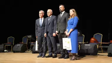 Diyarbakır Valisi Zorluoğlu, Öğretmen Günü kutlamasında hayatını değiştiren öğretmenini anlattı