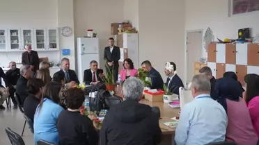 MHP'li Burhan Mucur'dan Öğretmenler Günü Ziyareti