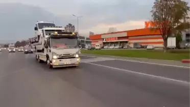 Düzce'de İlginç Olay: İki Oto Kurtarıcıyla Trafikte