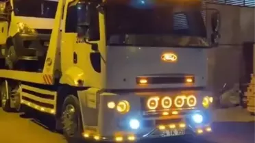 Oto Kurtarıcının Üstüne 3 Araç Yükleyenlere Ceza