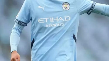 Oxford'da Hukuk okumak için Manchester City'de futbolu bıraktı