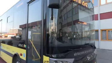 Yardımsever Şoför Fenalaşan Yolcuyu Hastaneye Ulaştırdı