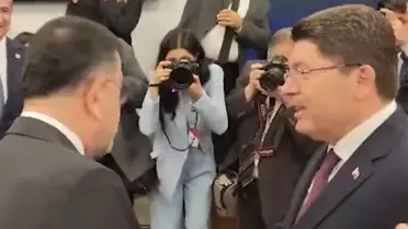 CHP'li vekil ''Beyaz Toros'' maketi gösterdi, Bakan Tunç anında cevabı yapıştırdı