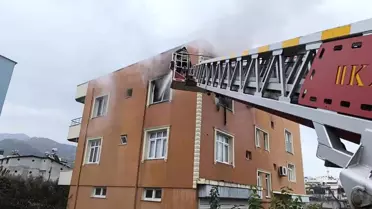 Dörtyol'da Apartman Yangını Kısa Sürede Söndürüldü