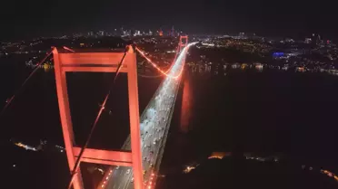 Kadına Şiddetle Mücadele Günü Turuncu Işıklarla Kutlandı