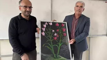 İnşaat Ustasından Öğretmenlere Hediye Tablo