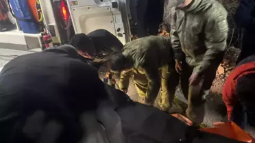 Kamyon Uçuruma Yuvarlandı: Şoför Hayatını Kaybetti